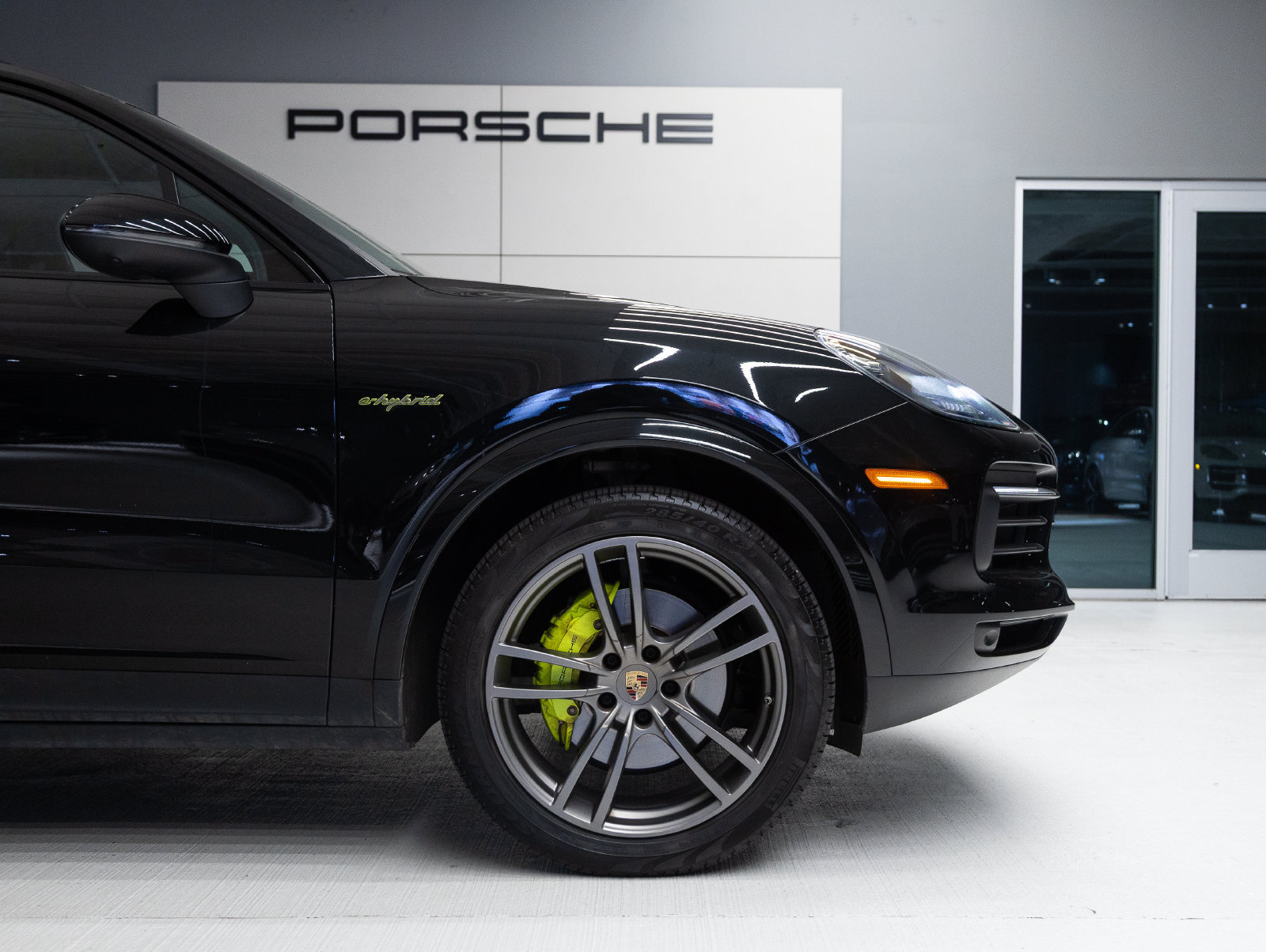 Certified 2023 Porsche Cayenne Platinum Edition AWD/4WD image 11