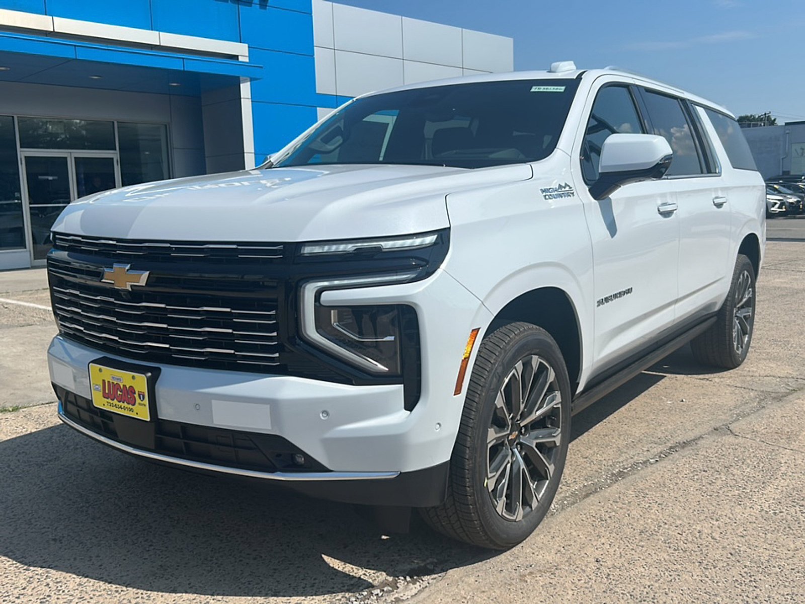 New 2026 Chevrolet Suburban High Country AWD/4WD image 4