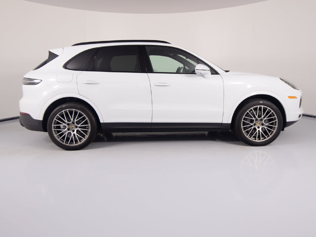 Certified 2023 Porsche Cayenne S Platinum AWD/4WD image 12