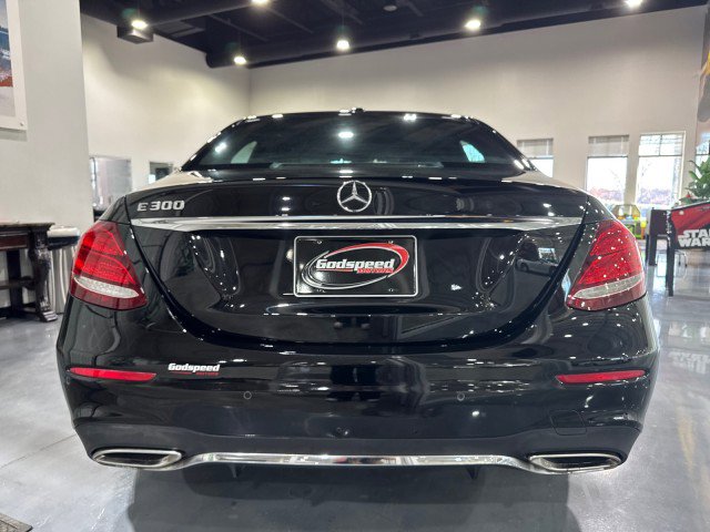 Used 2017 Mercedes-Benz E 300 image 36