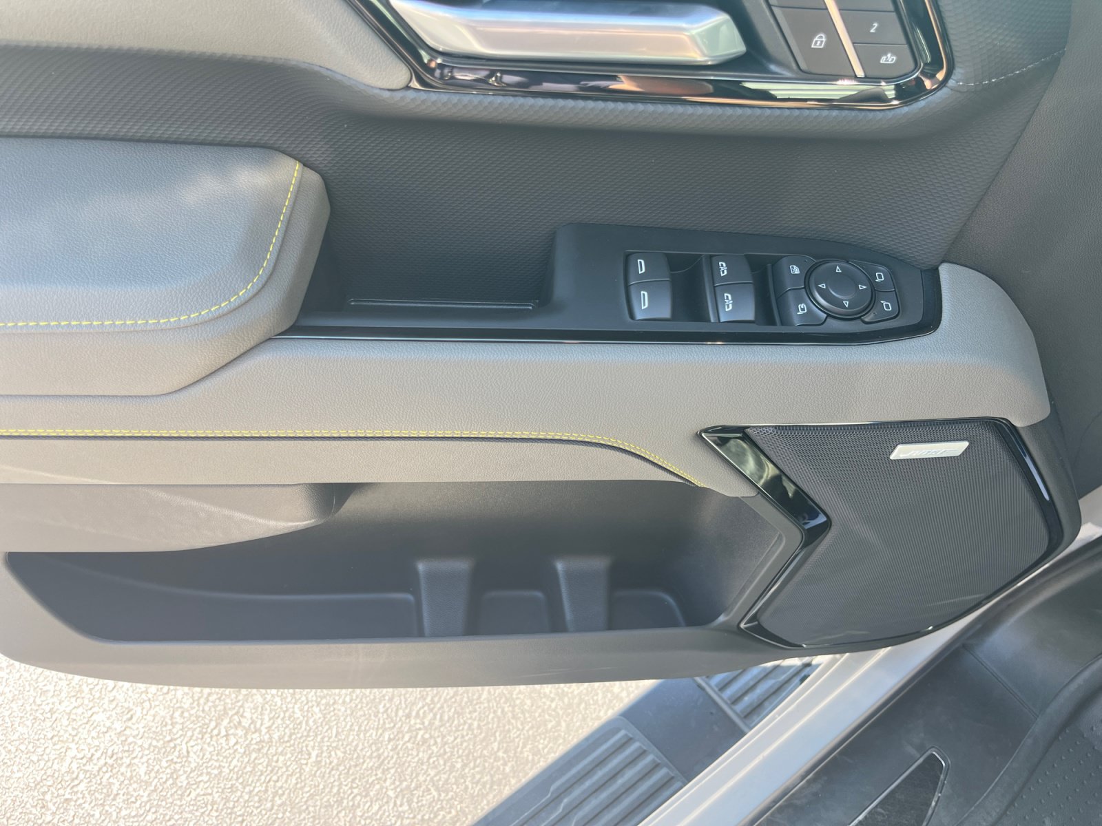 New 2026 Chevrolet Silverado 1500 ZR2 w/ LPO, Dark Essentials Package AWD/4WD image 14