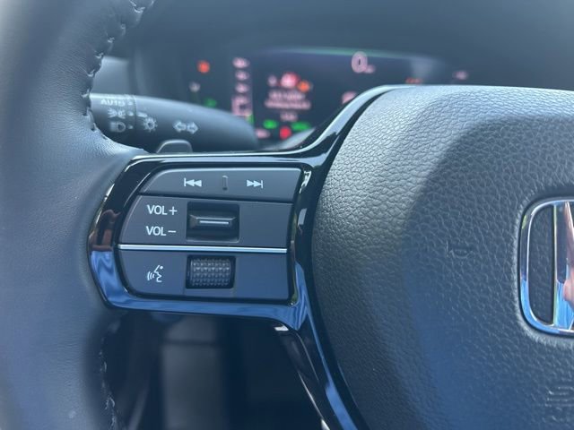 Used 2023 Honda Accord Touring image 17