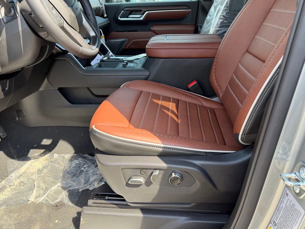 New 2026 GMC Sierra 3500 Denali Ultimate image 17