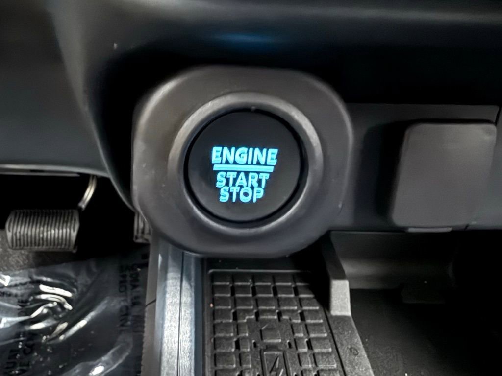 New 2025 Ford Maverick Lariat w/ Black Appearance Package image 39