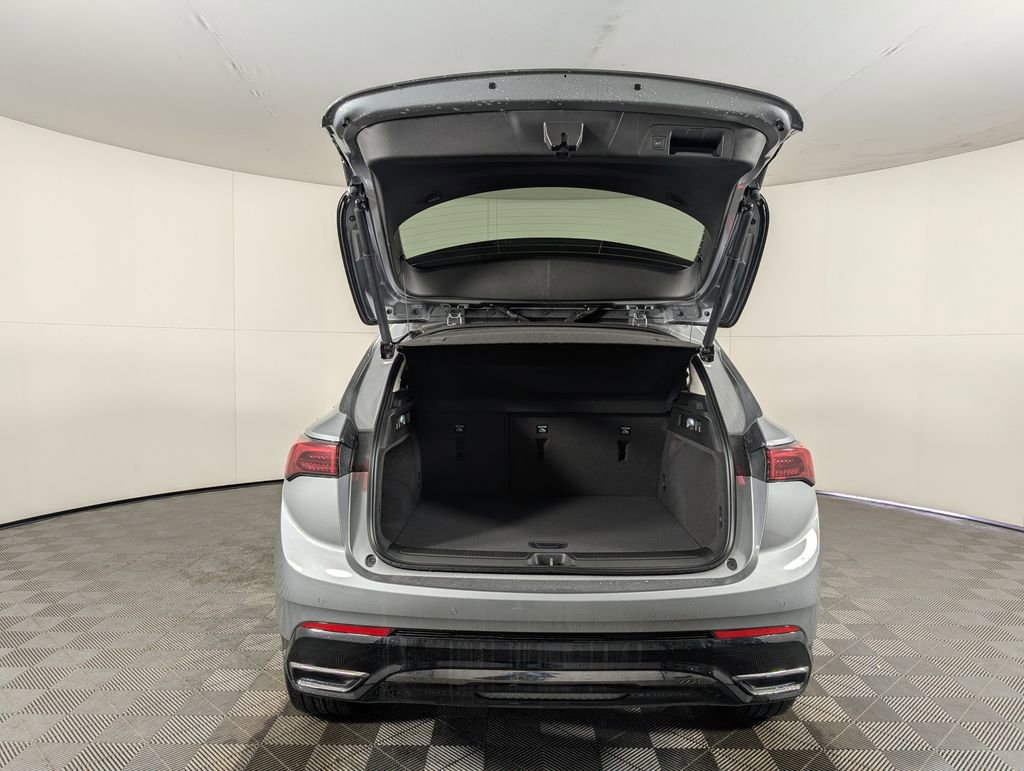 New 2025 Buick Envision Sport Touring image 9