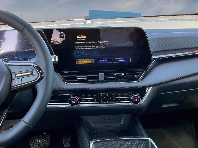 New 2027 Chevrolet Equinox RS w/ Safety and Technology Package FWD image 6