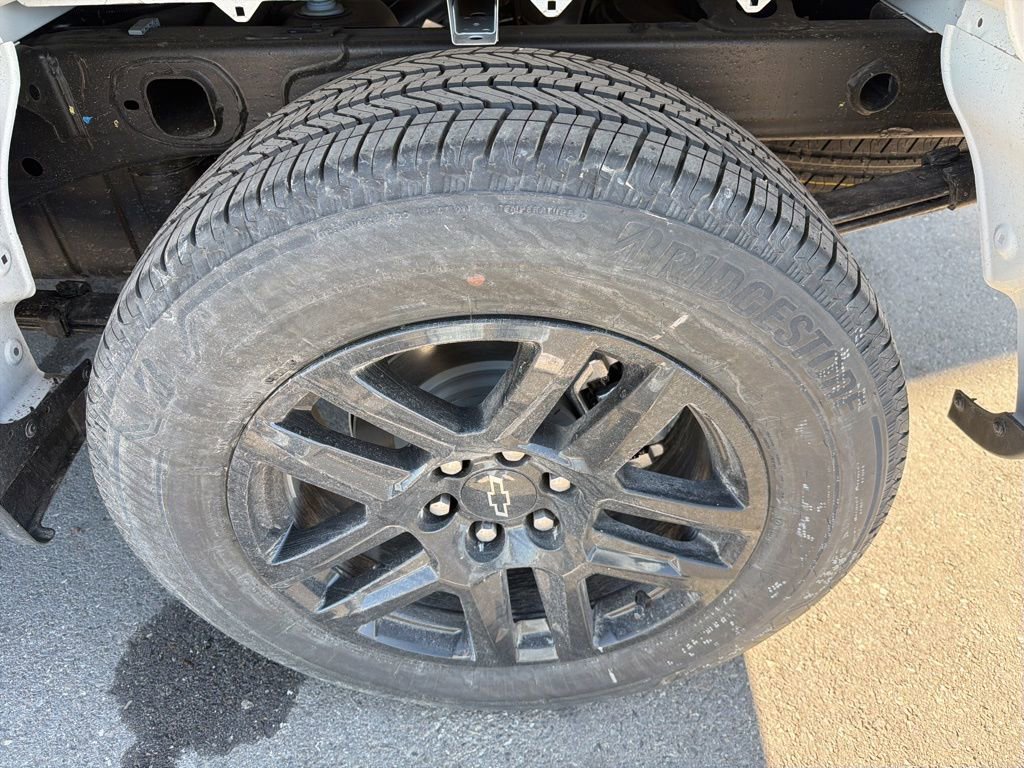 New 2026 Chevrolet Silverado 1500 Custom w/ LPO, Dark Essentials Package image 30