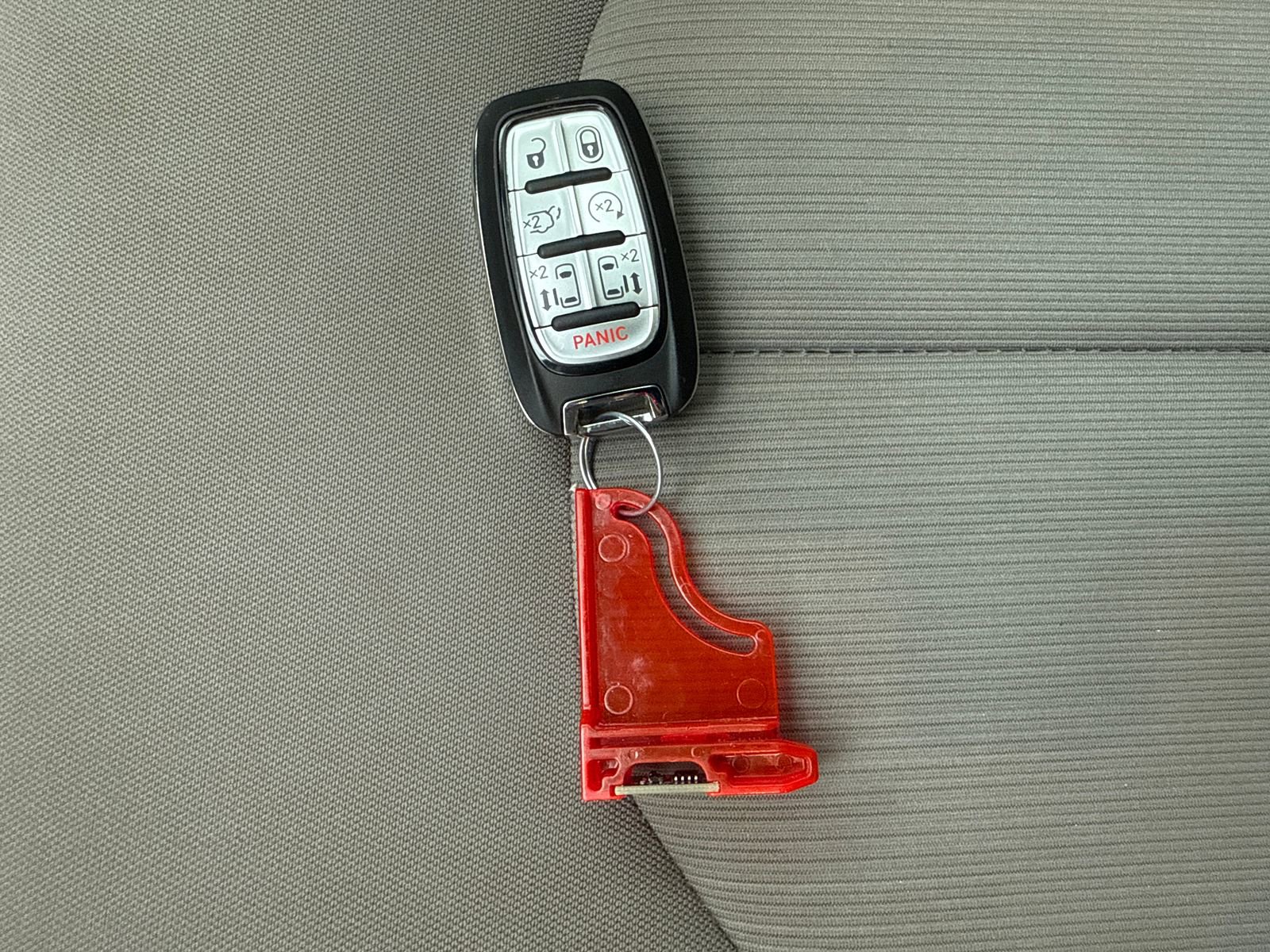 Used 2021 Chrysler Pacifica Touring FWD image 56