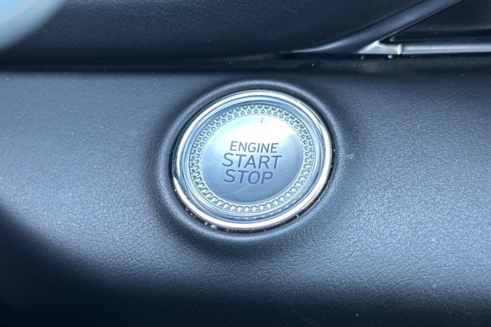 Used 2023 Genesis GV80 2.5T w/ Prestige 20" Package image 24