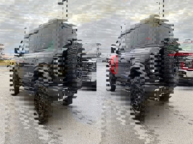 Used 2024 Ford Bronco Wildtrak image 3