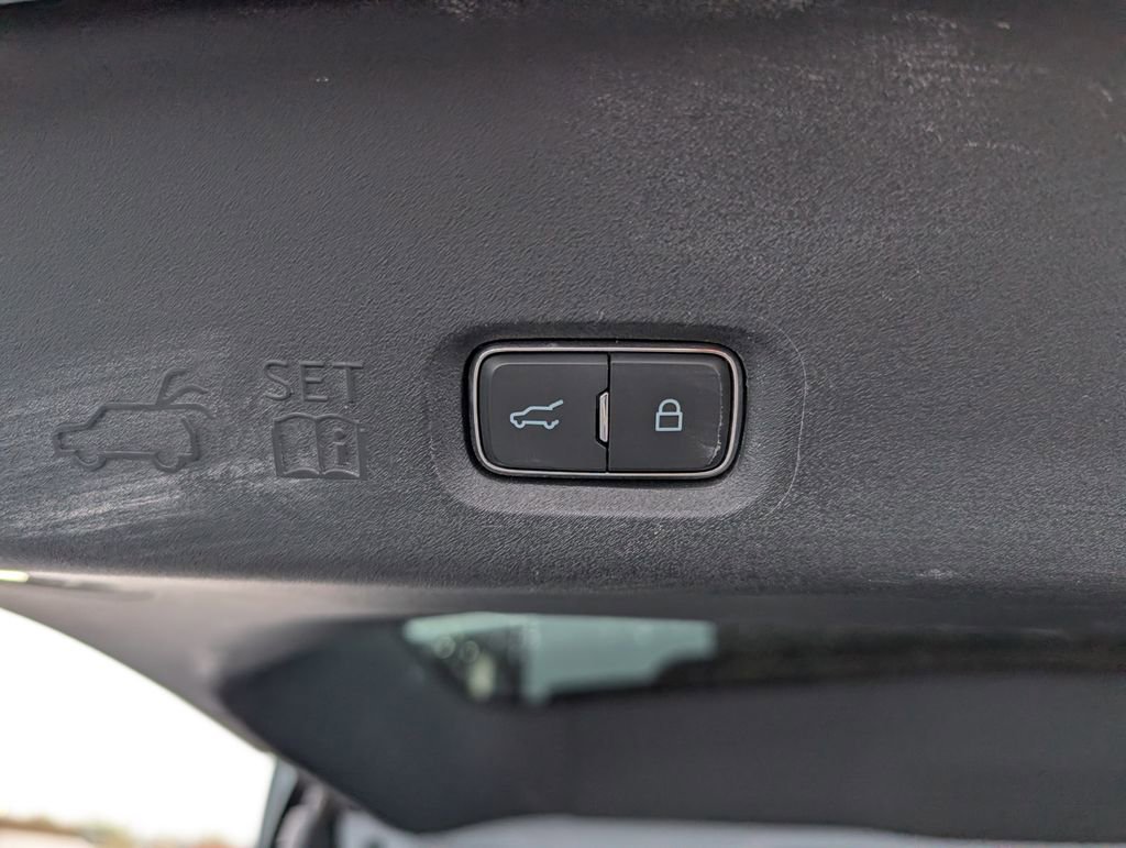 Used 2025 Ford Expedition Active image 10