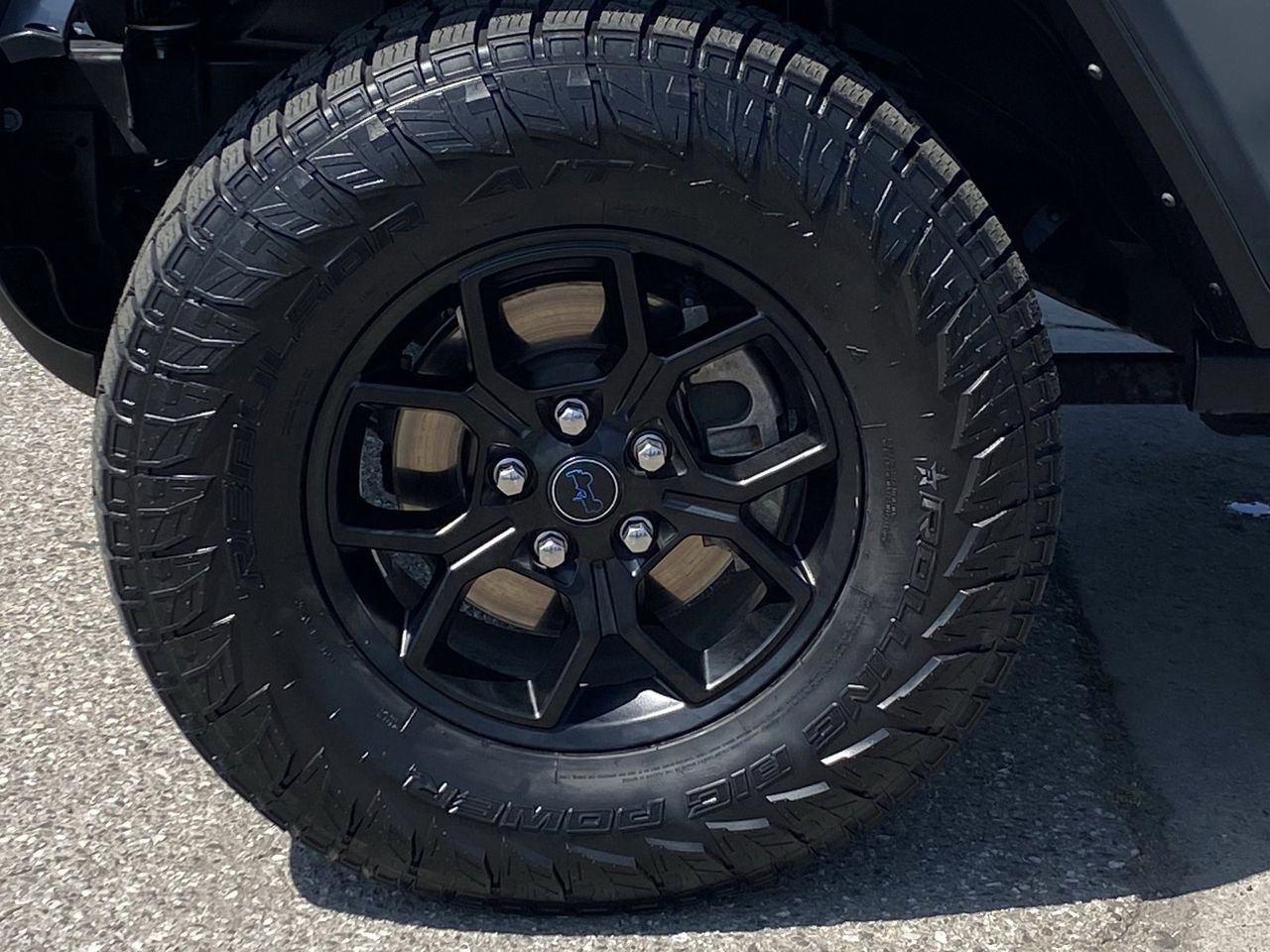 Used 2024 Jeep Wrangler Unlimited AWD/4WD image 8