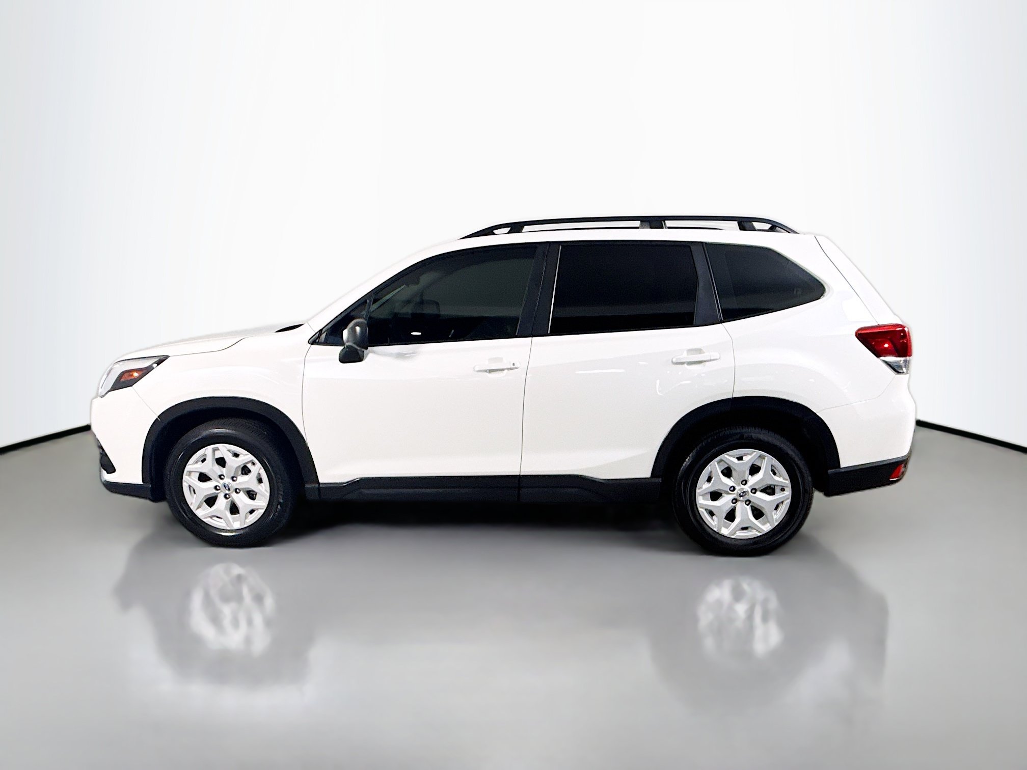 Used 2022 Subaru Forester AWD/4WD image 6