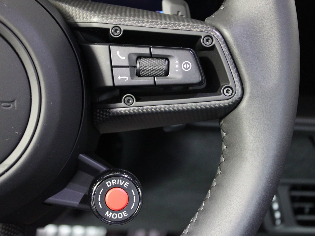 Used 2025 Porsche 911 Carrera 4 GTS image 26