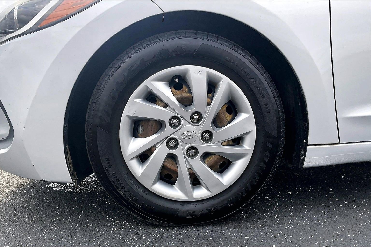 Used 2018 Hyundai Elantra SE image 9