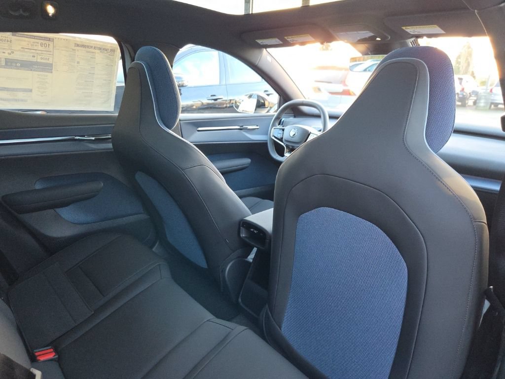 New 2026 Volvo EX30 Plus w/ Protection Package Premier AWD/4WD image 8