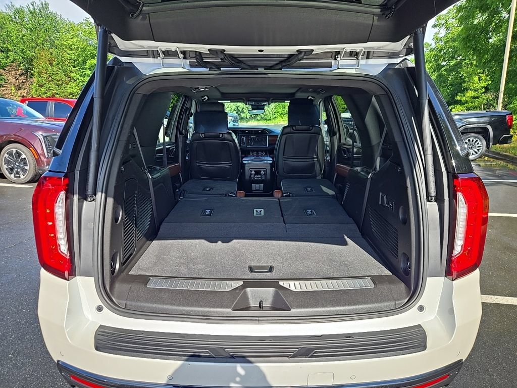 Used 2023 GMC Yukon Denali Ultimate AWD/4WD image 66