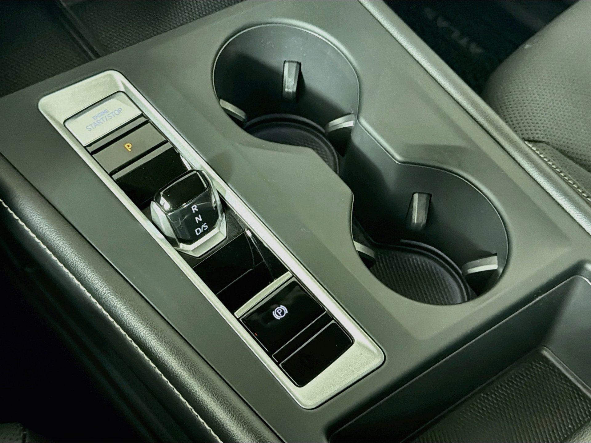 Certified 2024 Volkswagen Atlas SE FWD image 16