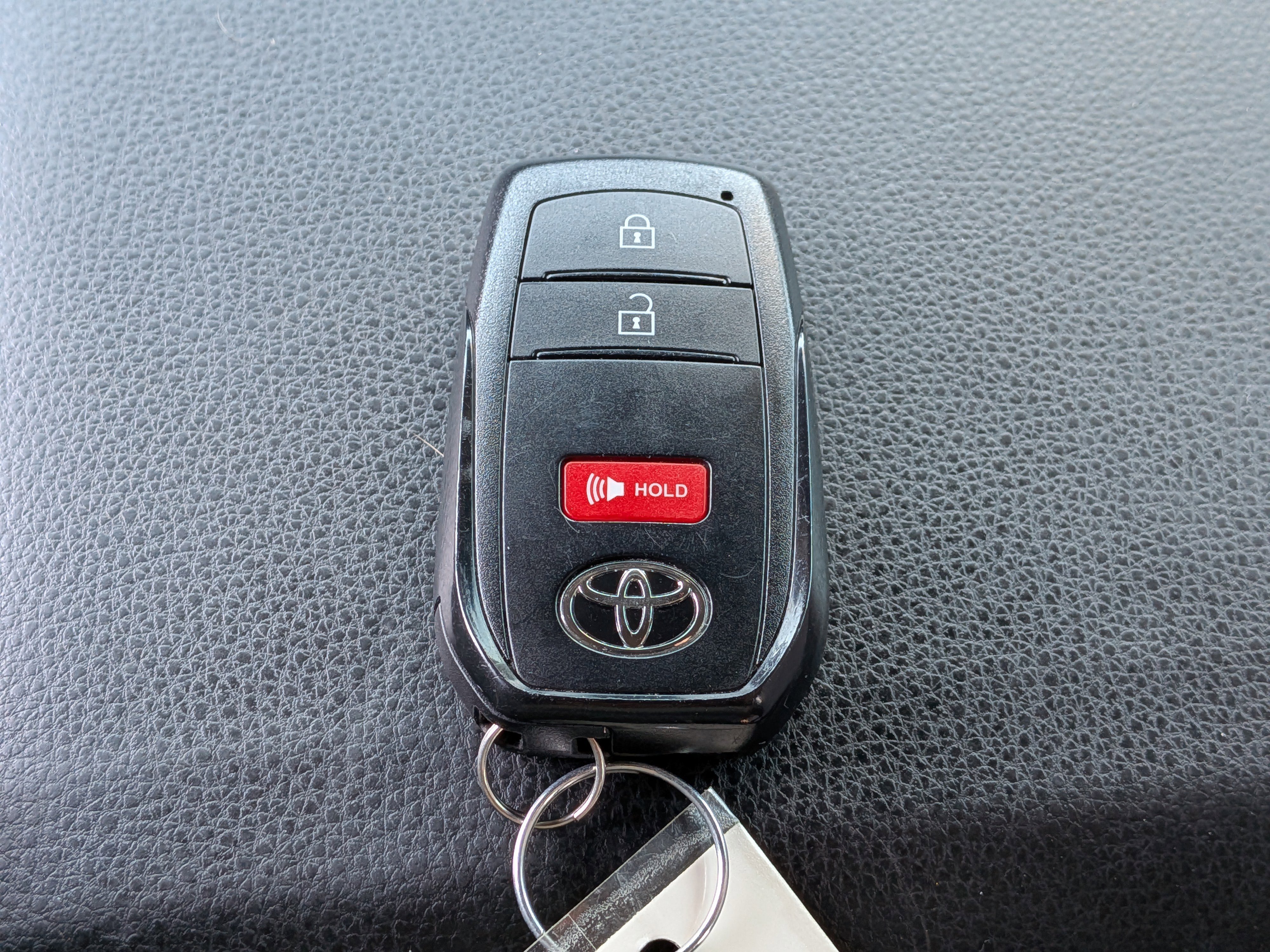 Certified 2024 Toyota Tacoma TRD Sport AWD/4WD image 32