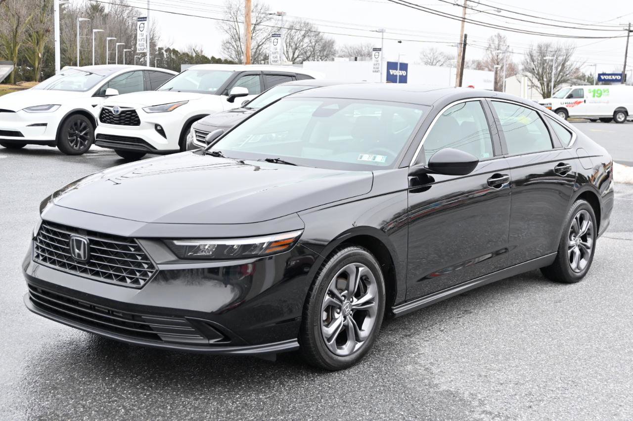 Used 2023 Honda Accord EX image 7
