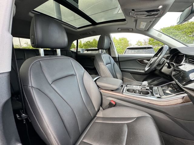 Used 2020 Audi Q8 Premium Plus image 34