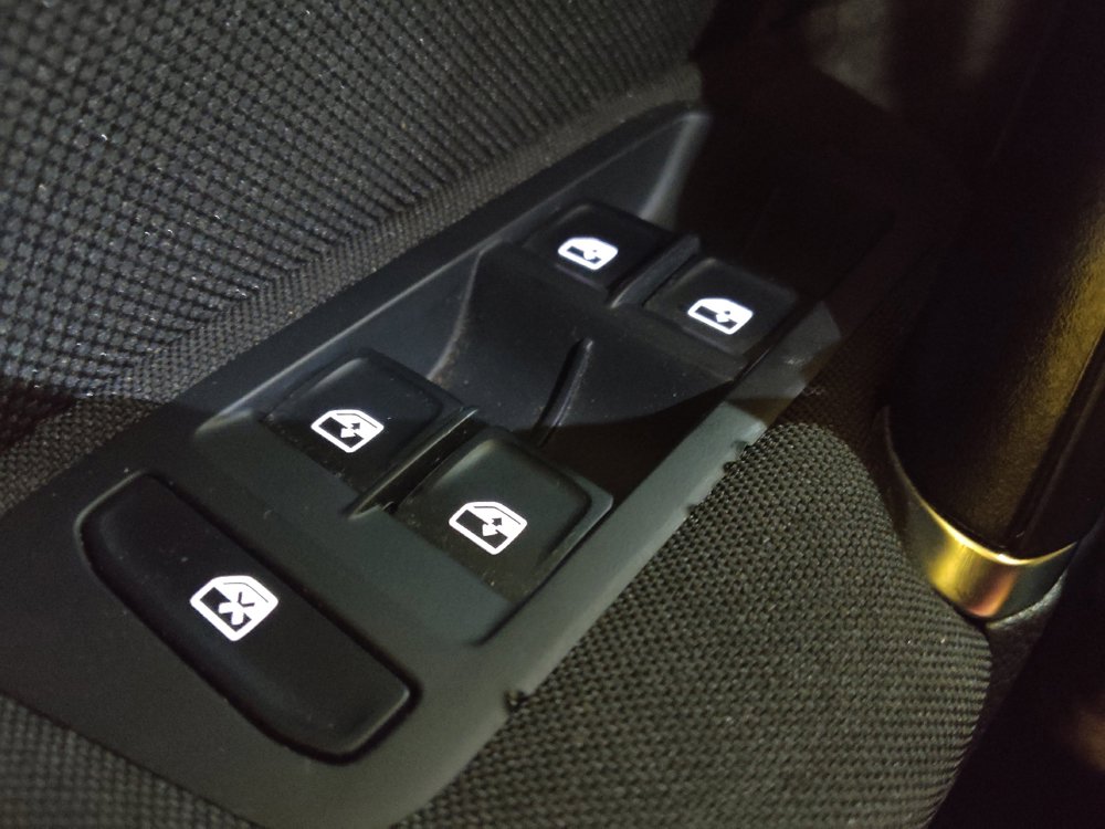 Used 2019 Volkswagen GTI Rabbit Edition FWD image 27