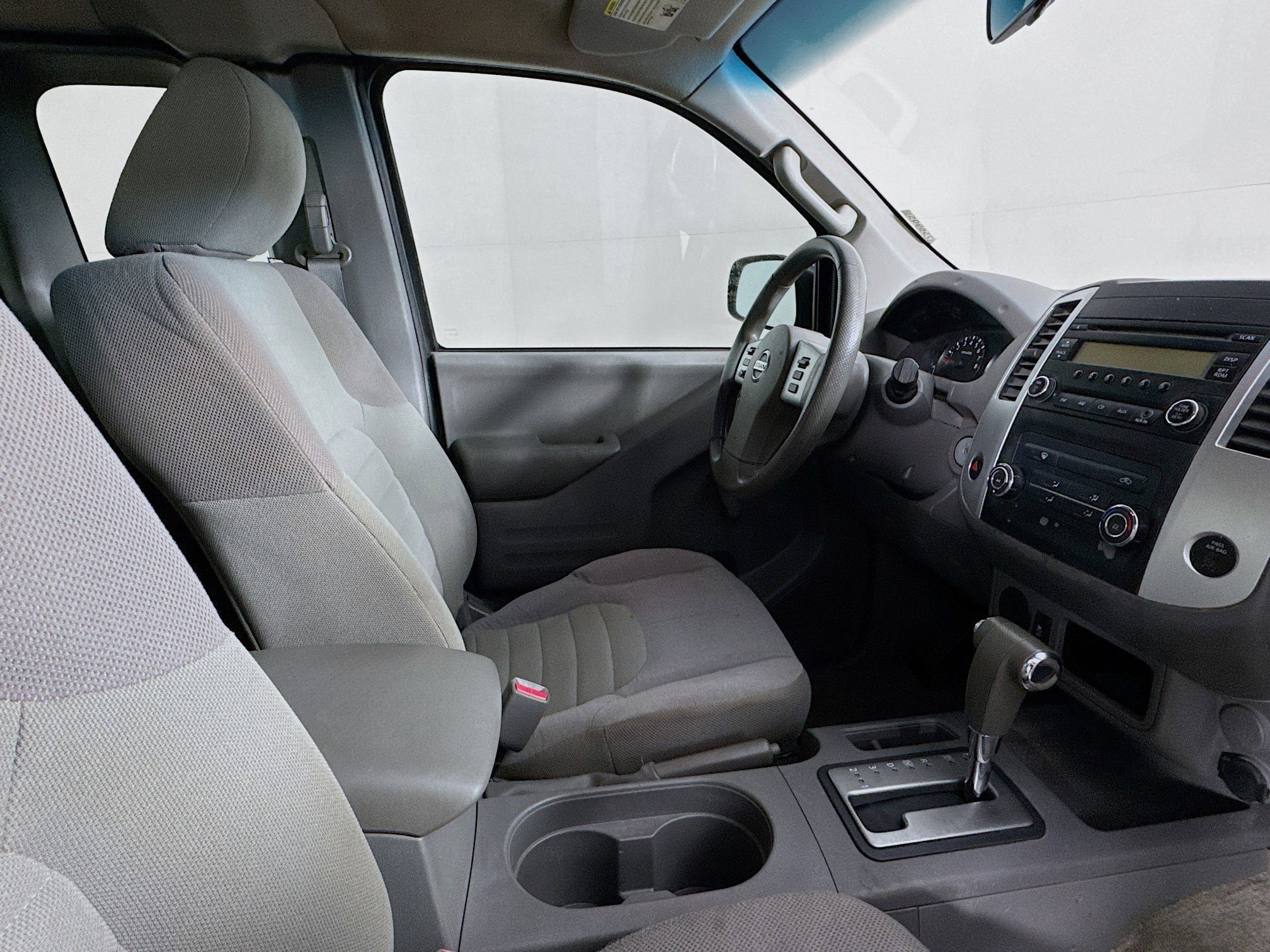 Used 2016 Nissan Frontier S image 46