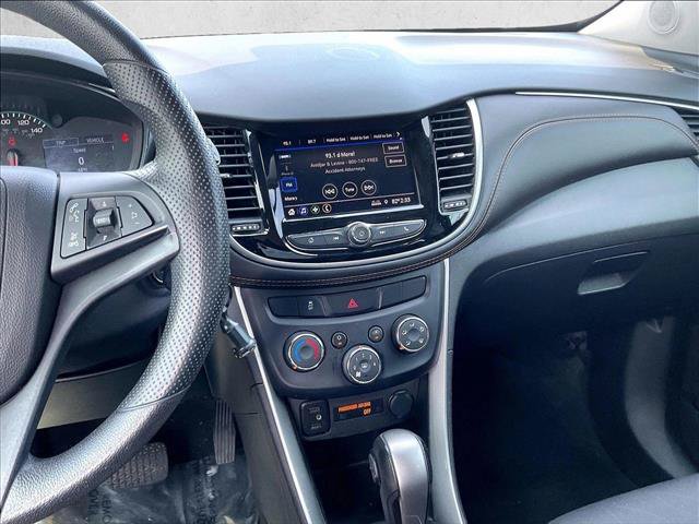 Used 2021 Chevrolet Trax LT FWD image 8