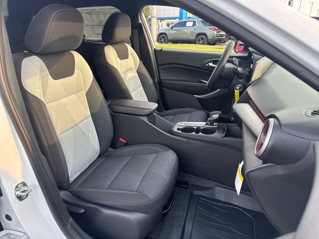 New 2026 Chevrolet Trax RS w/ Driver Confidence Package FWD image 12