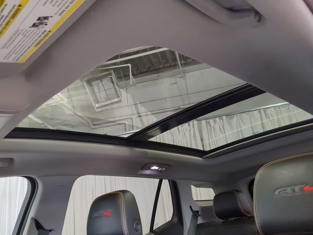 Used 2022 GMC Terrain AT4 w/ Infotainment Package II image 23