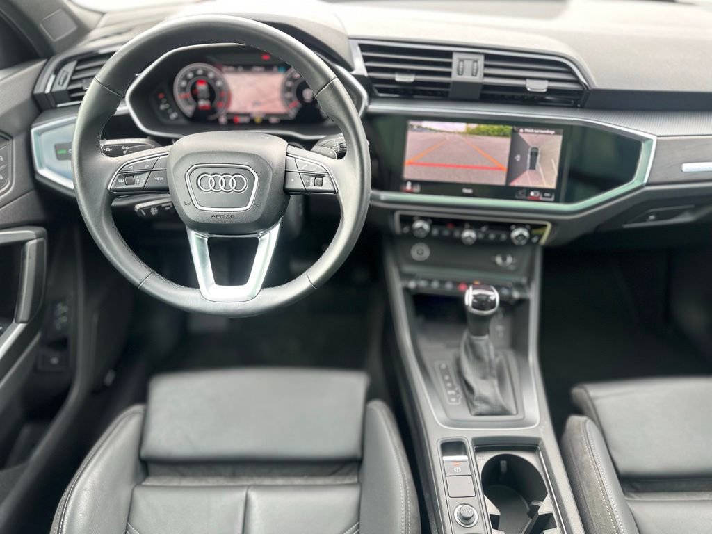 Used 2023 Audi Q3 2.0T Premium Plus w/ Premium Plus Package AWD/4WD image 11