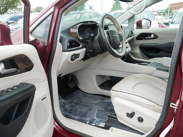 Used 2021 Chrysler Pacifica Limited w/ Premium & Safety Sphere Group AWD/4WD image 12
