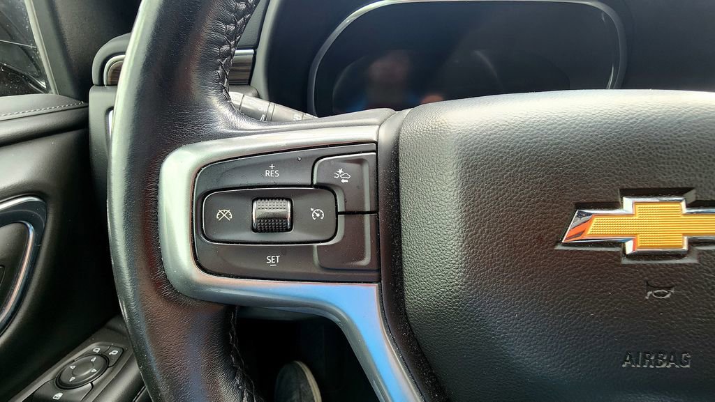 Used 2022 Chevrolet Suburban LT AWD/4WD image 26