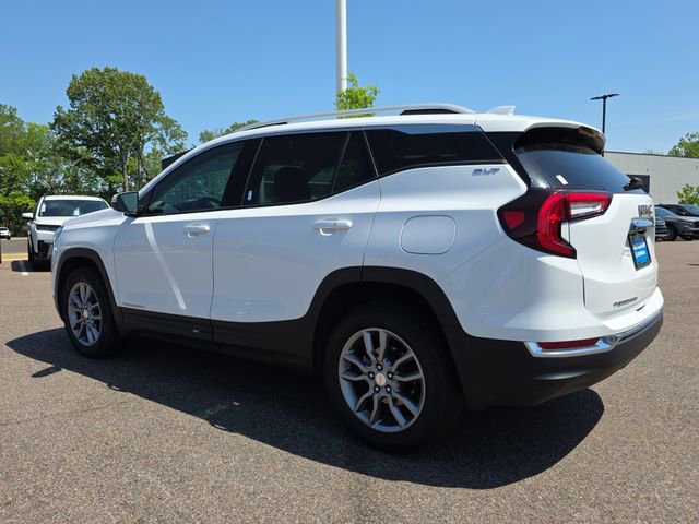 Used 2024 GMC Terrain SLT AWD/4WD image 5