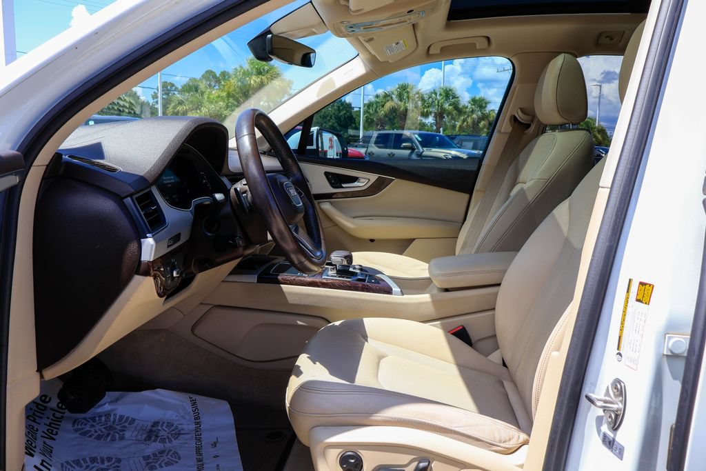 Used 2019 Audi Q7 2.0T Premium Plus w/ Premium Plus Package AWD/4WD image 9