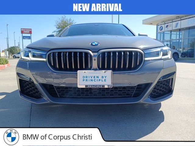 Used 2021 BMW M550i xDrive w/ Executive Package image 2