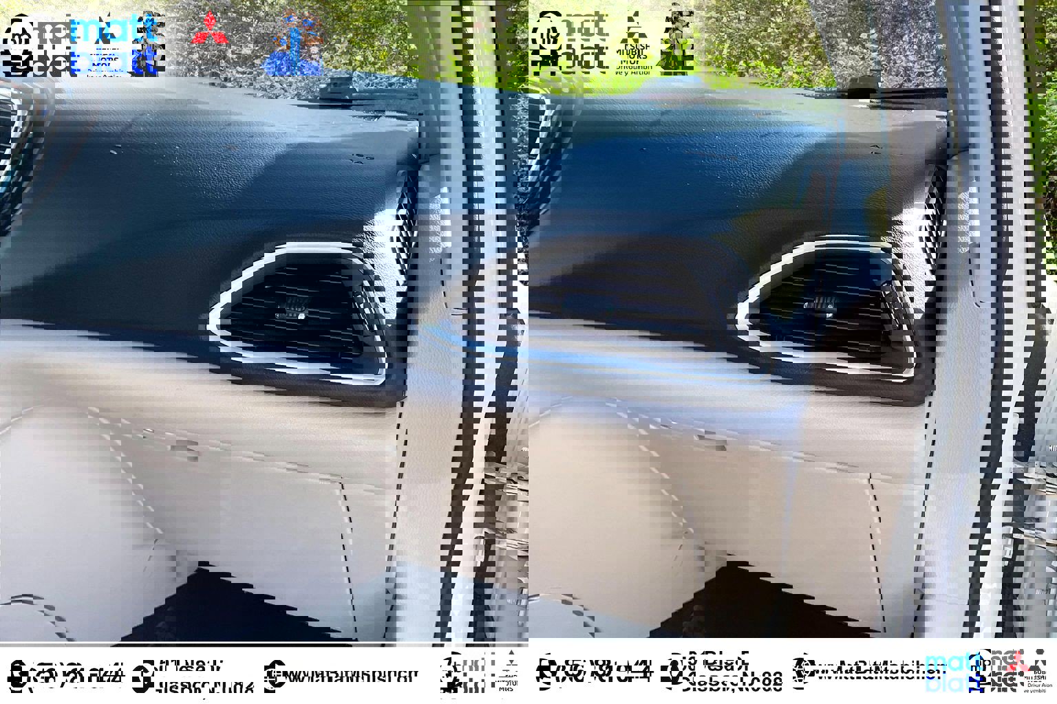 Used 2023 Chrysler Voyager LX image 18