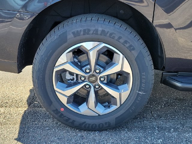 New 2027 Ford Expedition Max Active RWD image 6