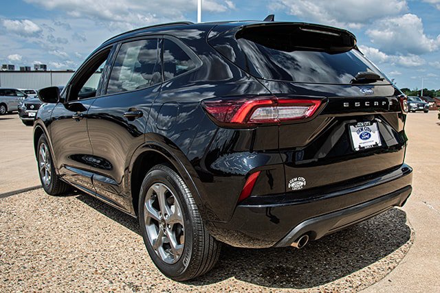 Used 2024 Ford Escape ST-Line w/ Equipment Group 301A FWD image 3