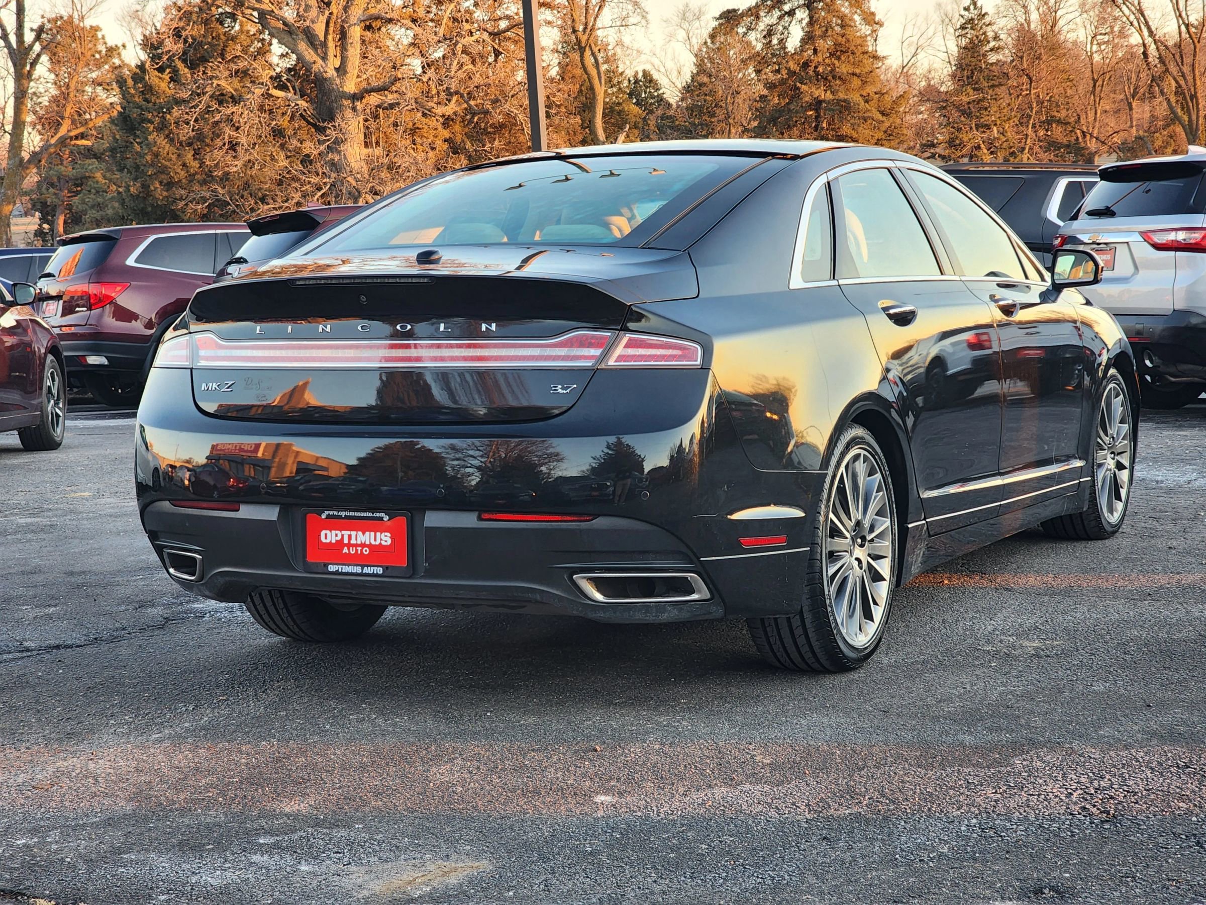 Used 2015 Lincoln MKZ w/ Equipment Group 102A Reserve FWD image 7