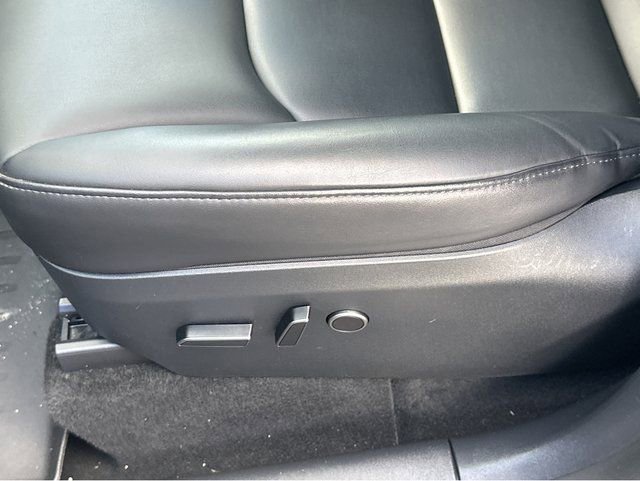 Used 2023 Tesla Model Y Long Range image 35