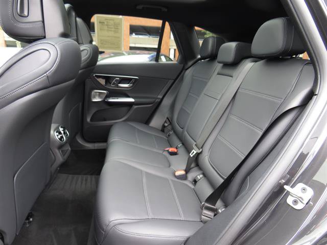 Used 2026 Mercedes-Benz GLC 300 4MATIC image 21
