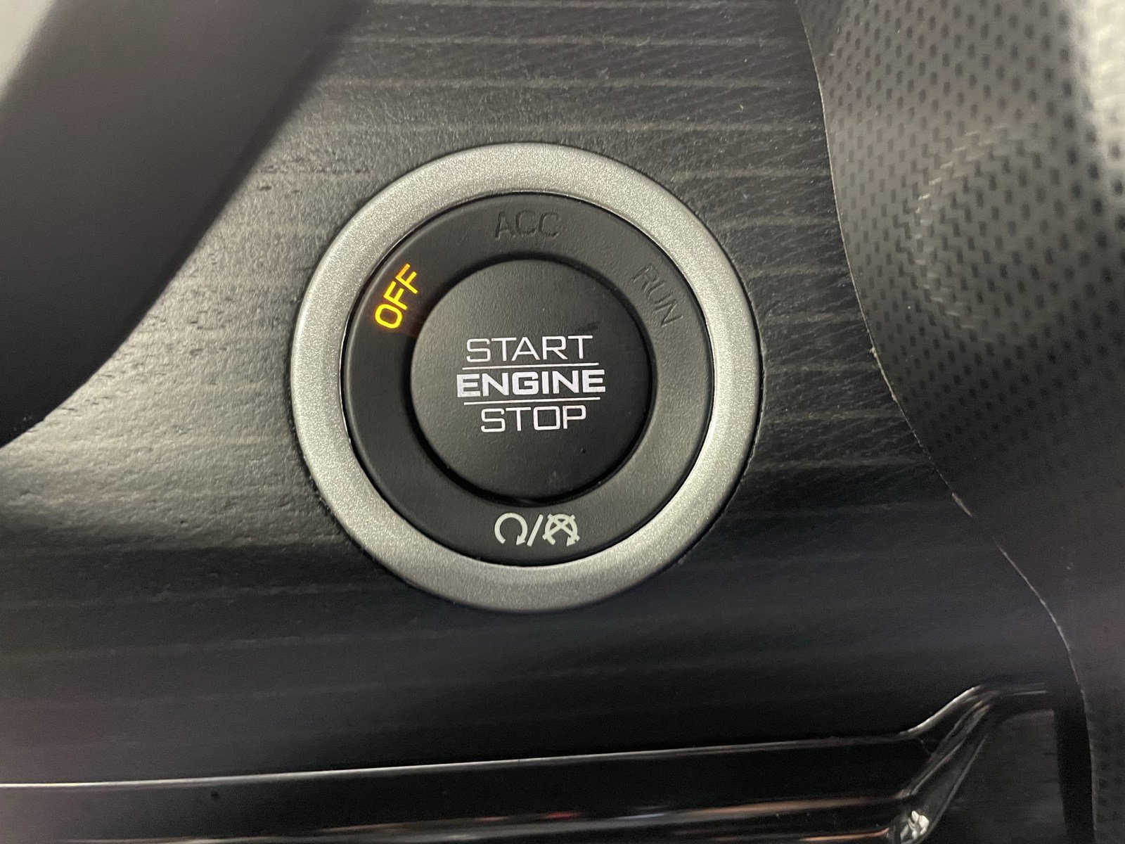 Used 2024 RAM 1500 Limited image 28