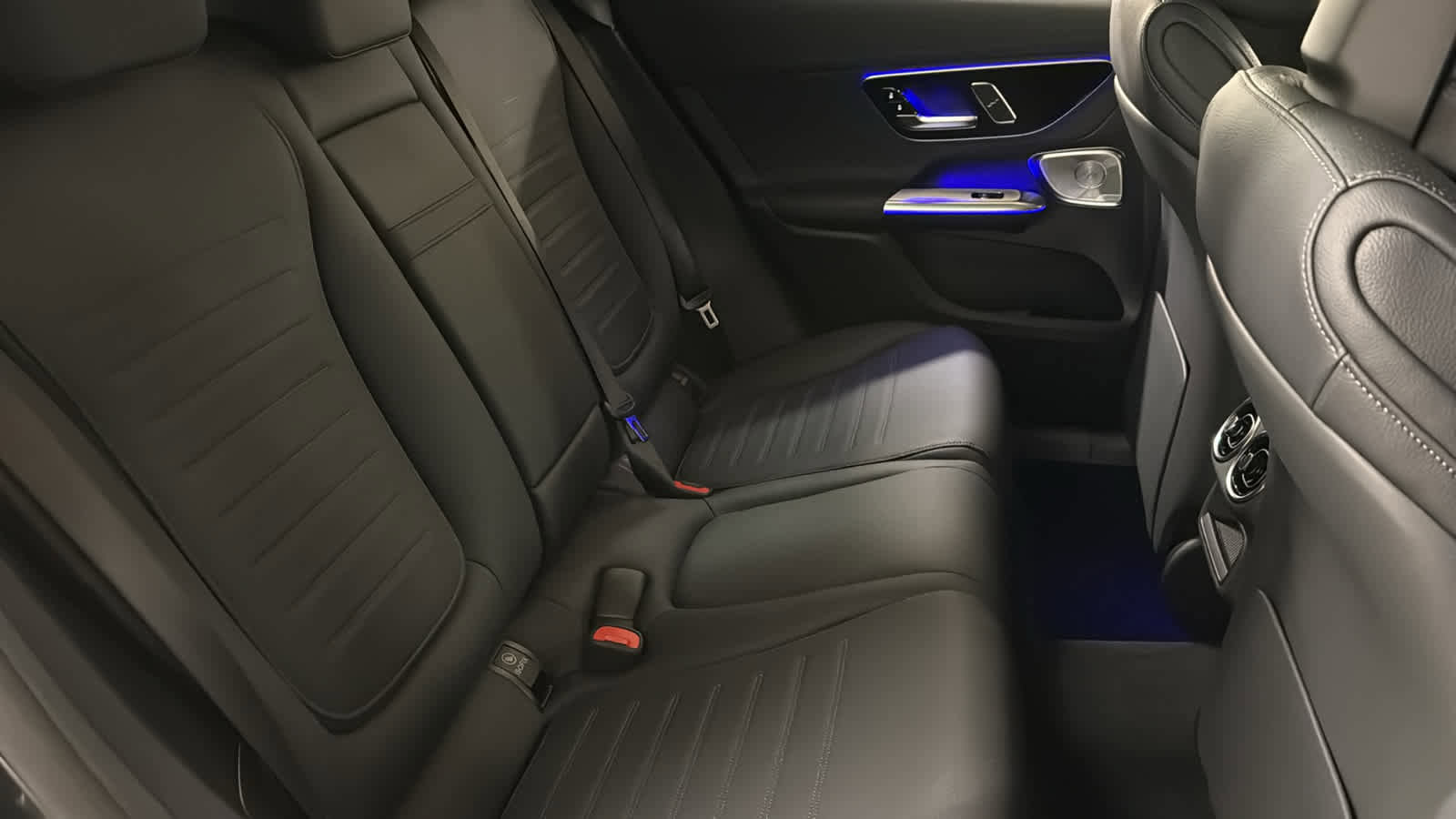 New 2026 Mercedes-Benz GLC 350e 4MATIC image 35