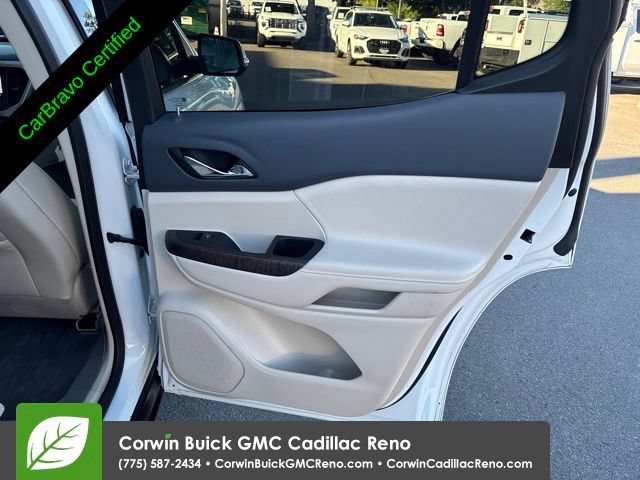 Certified 2023 GMC Acadia Denali w/ Denali Ultimate Package AWD/4WD image 31