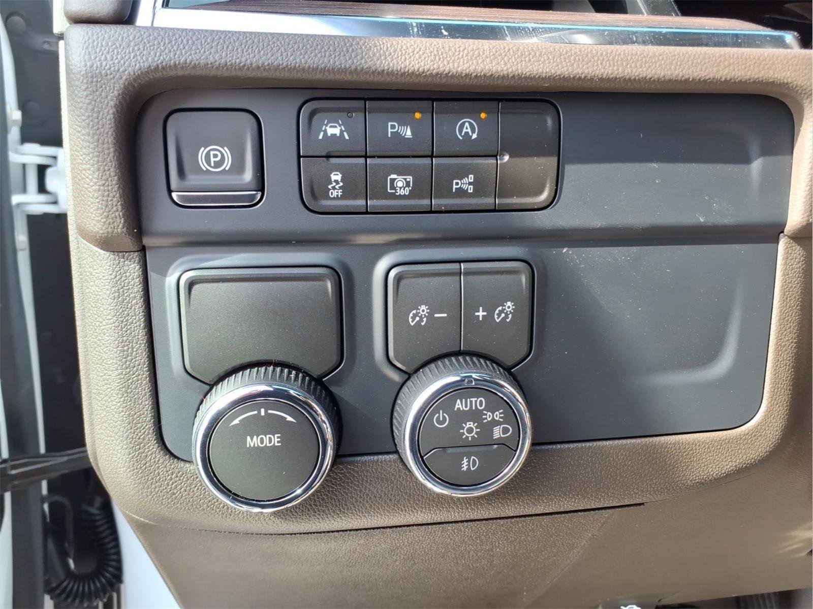 New 2026 Chevrolet Tahoe LT w/ Comfort Package image 18