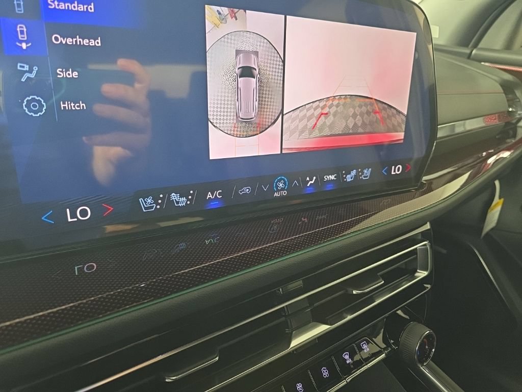 New 2027 Chevrolet Traverse RS w/ LPO, Floor Liner Package FWD image 19