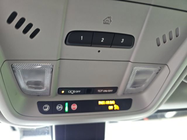 Used 2021 Chevrolet Equinox LT image 20