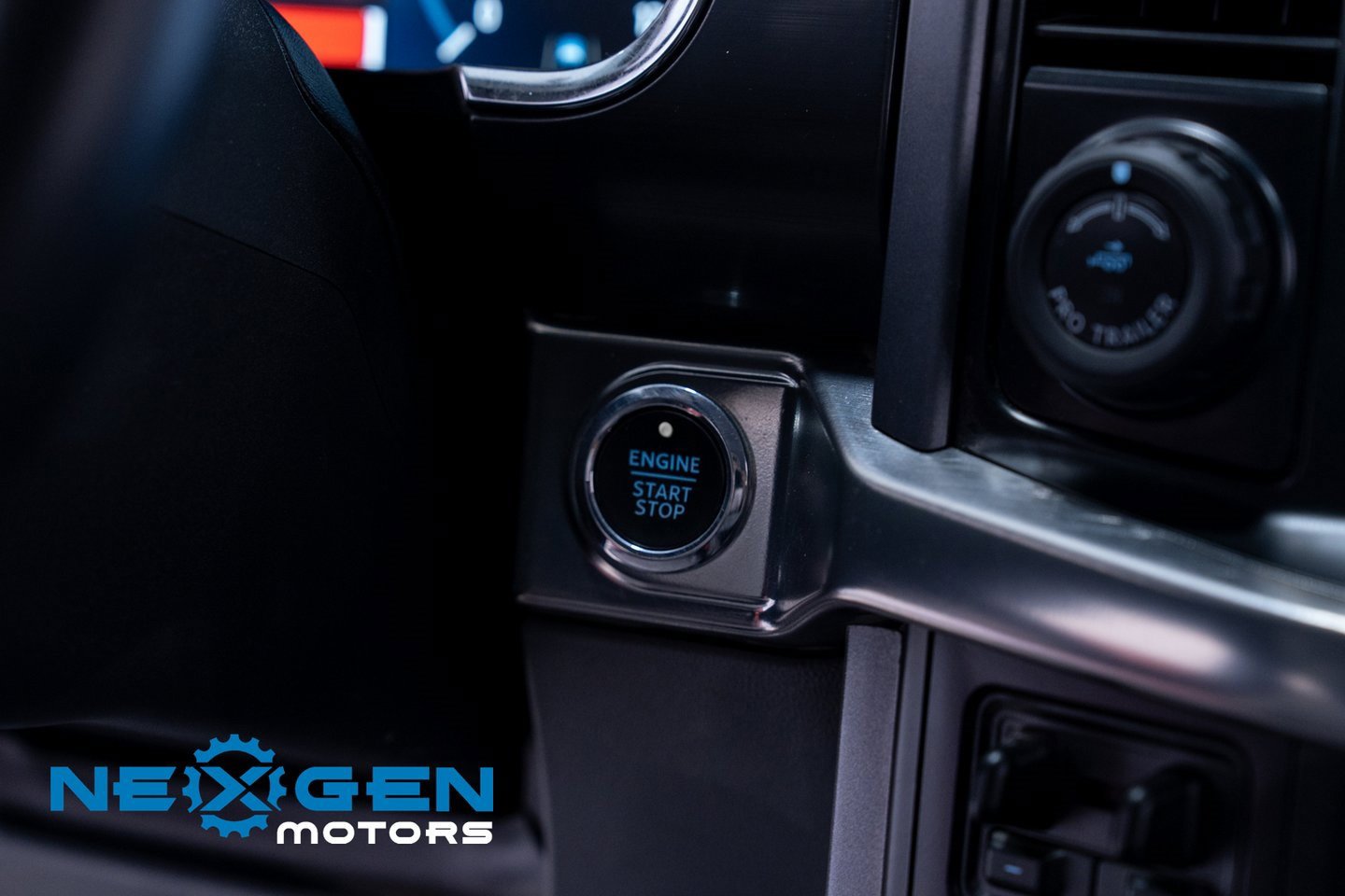 Used 2023 Ford F150 Lariat w/ Trailer Tow Package image 15