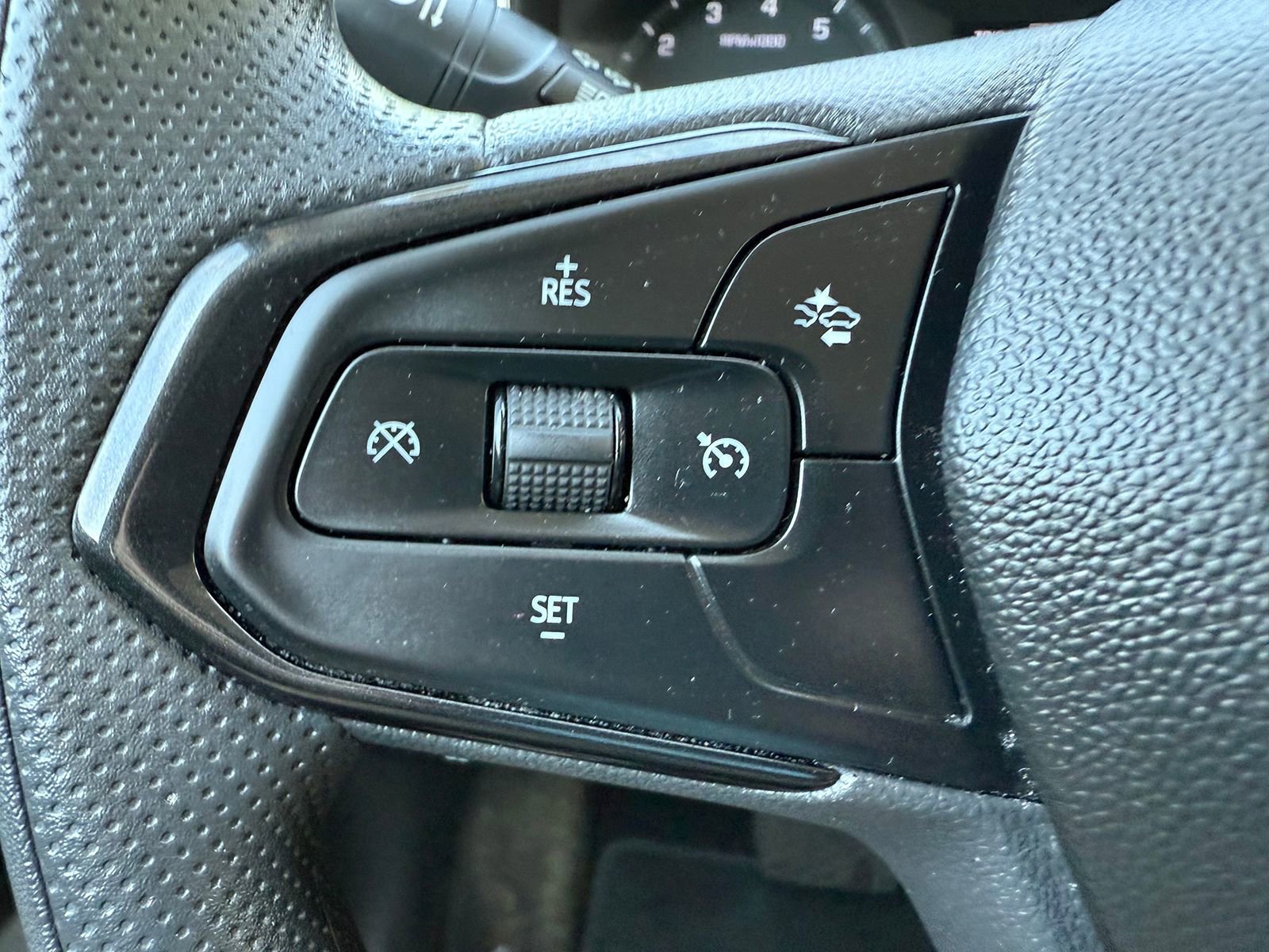 Certified 2022 Chevrolet TrailBlazer LT w/ Convenience Package AWD/4WD image 33